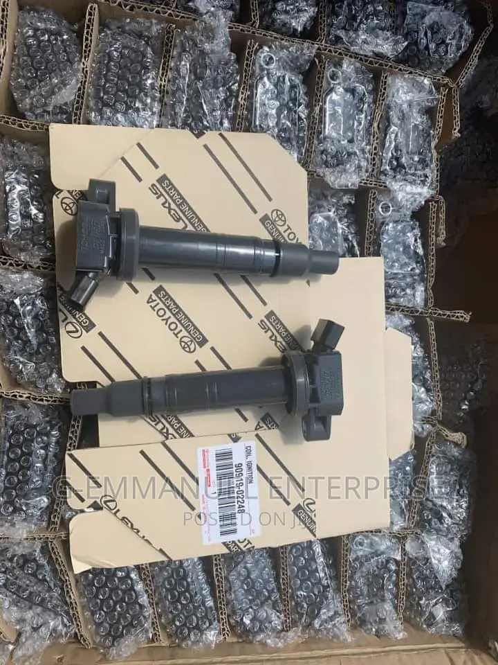 TOYOTA Matrix 2008 Ignition Coil Japan. Original.