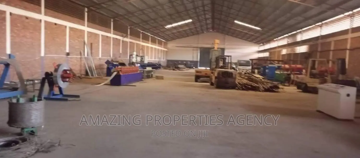 1000sqm Warehouse to Let at Dzorwulu