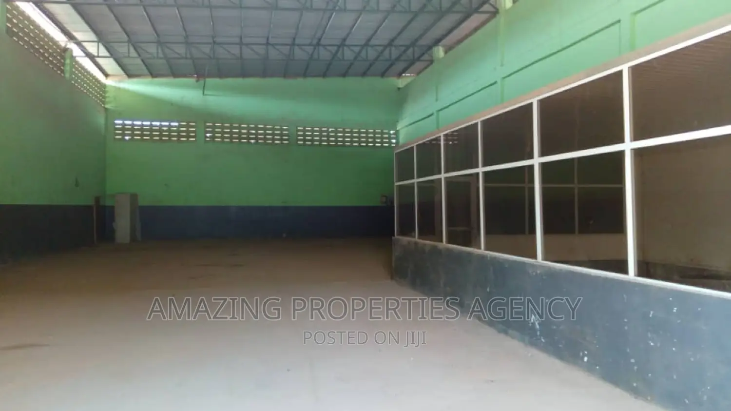 1000sqm Warehouse to Let at Dzorwulu
