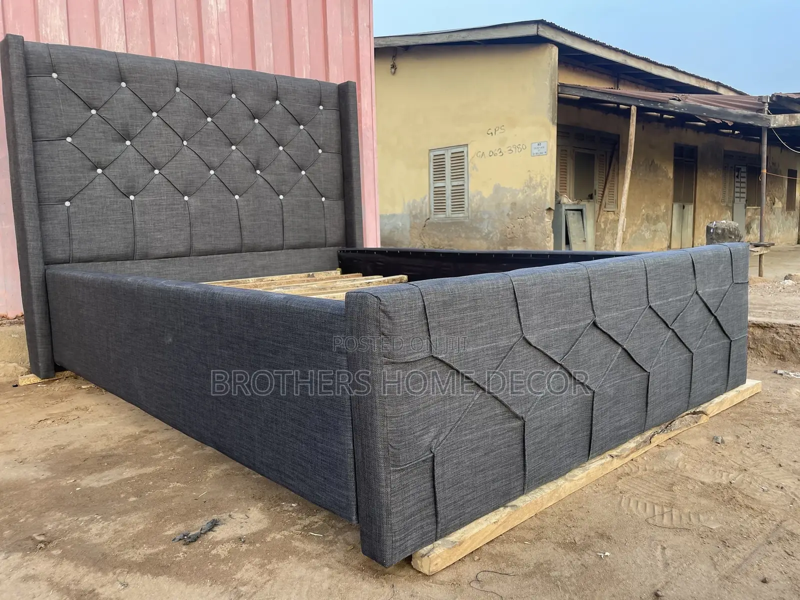 Normal Double Bedframe 54x75 // Very Strong