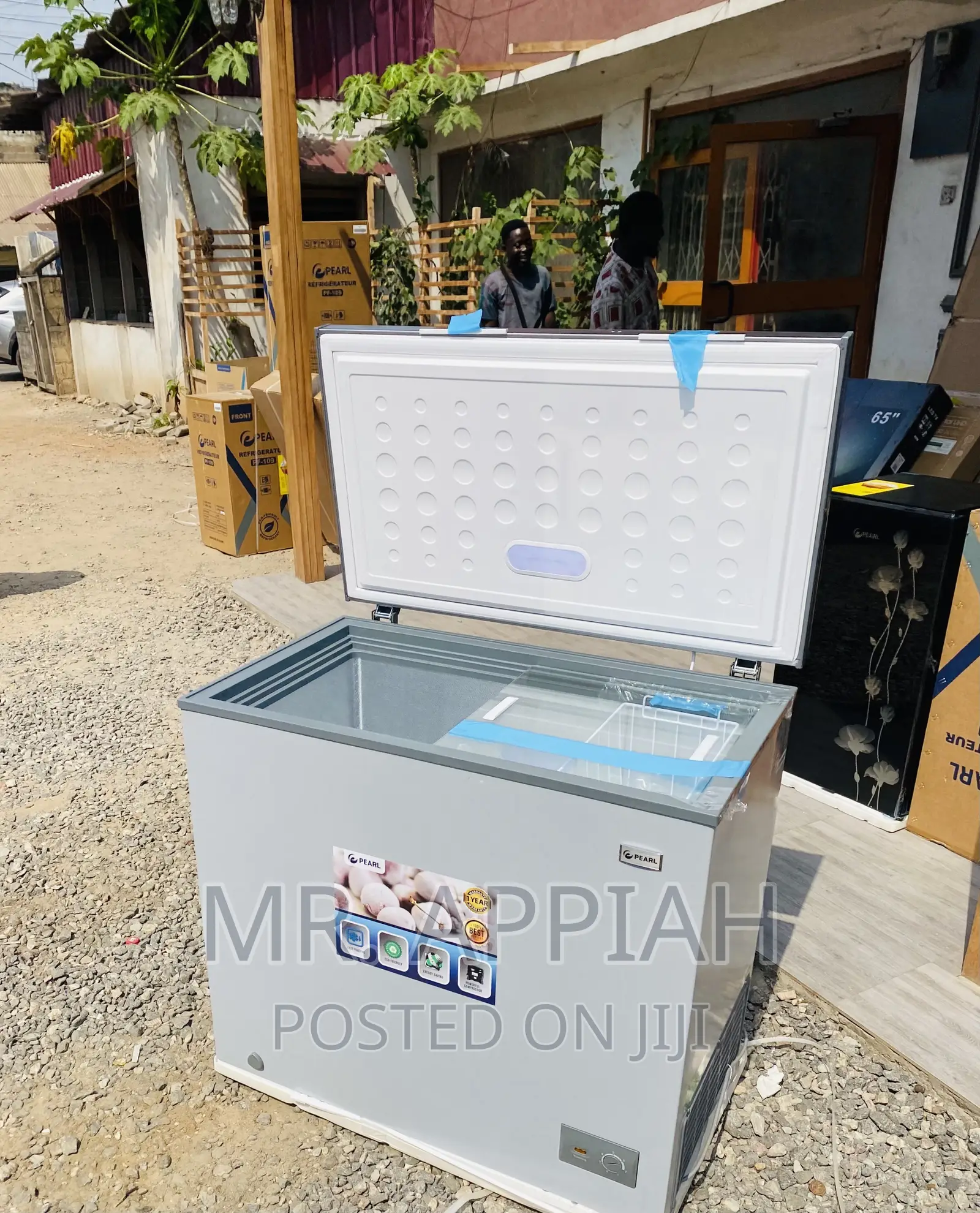 Extremely Cooling Pearl PCF-240 Single Door Chest Freezer.