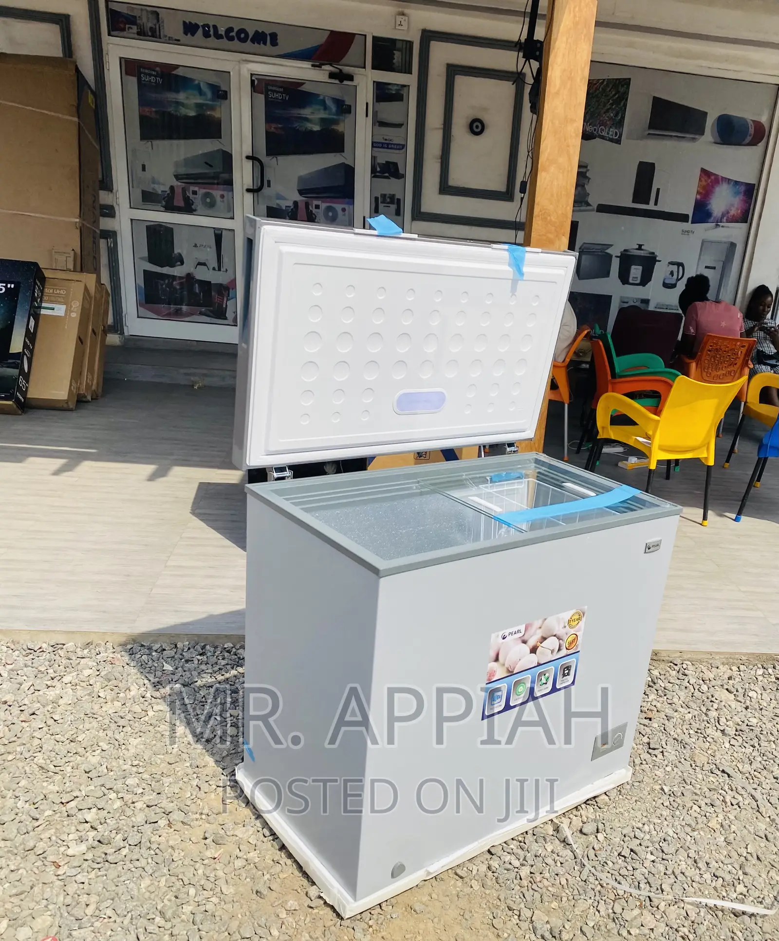 Energy Saving Pearl PCF-240 Single Door Electric Freezer.