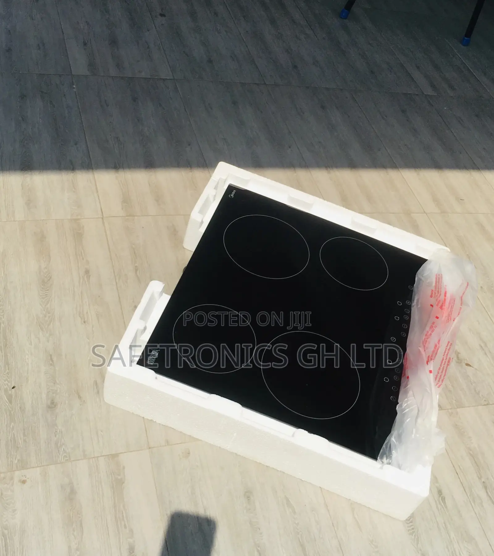4 Hobs Electric Black Glass Midea MC-HF605 Affordable
