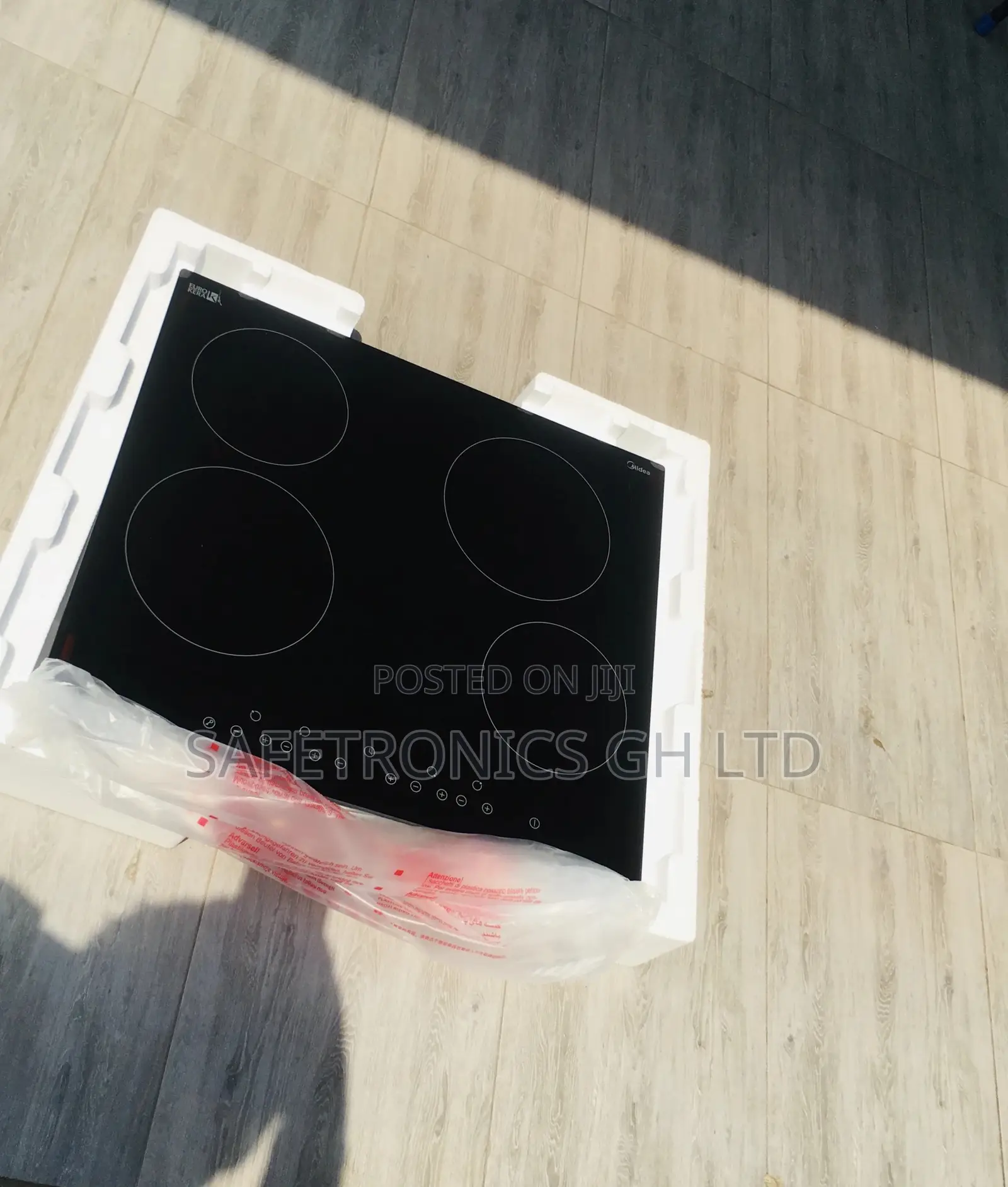 Durable Electric Midea 4 Hobs Black Glass MC-HF605