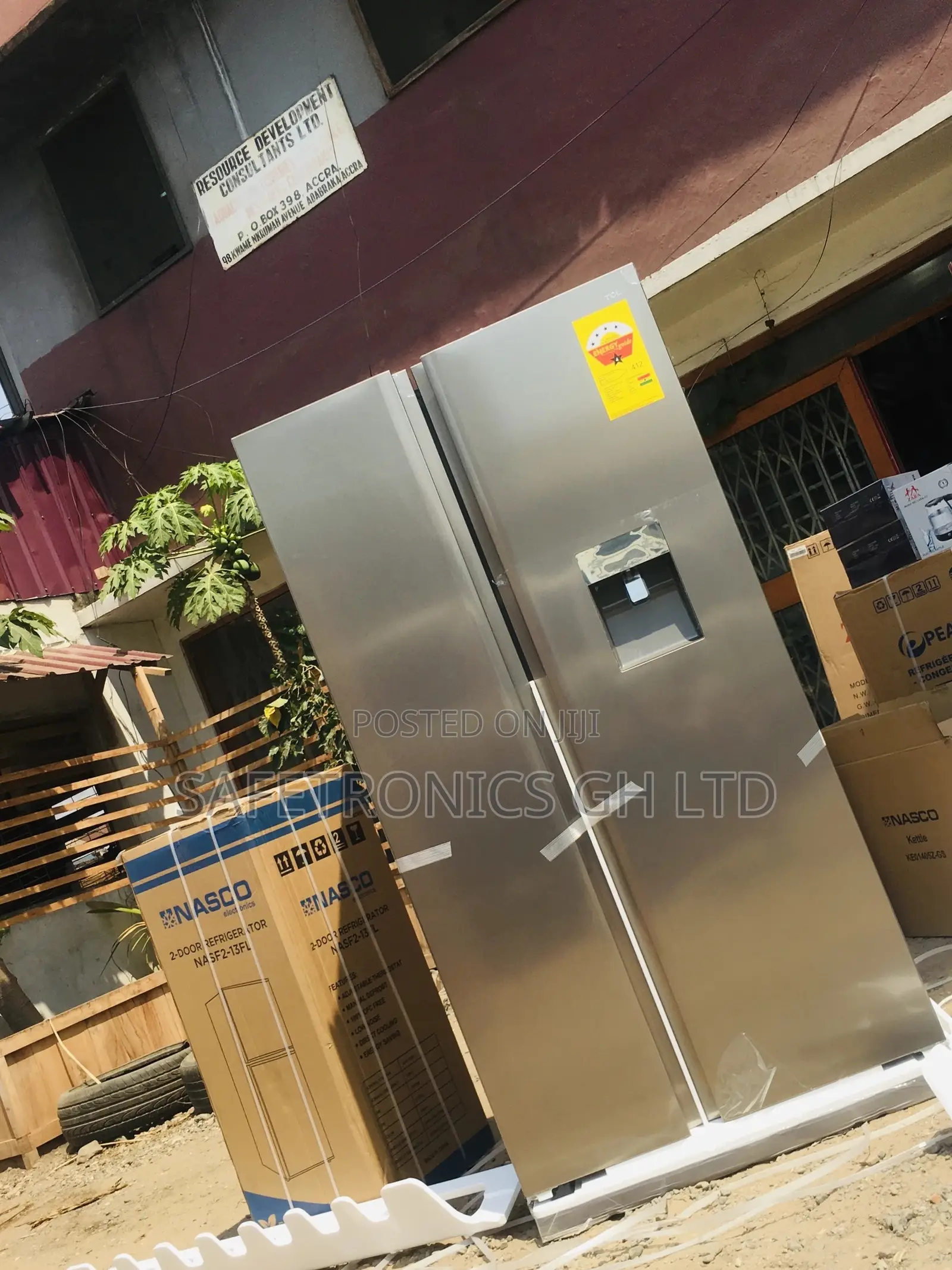 Durable Side by Side Gray TCL P520SBN 607 Liters Fridge