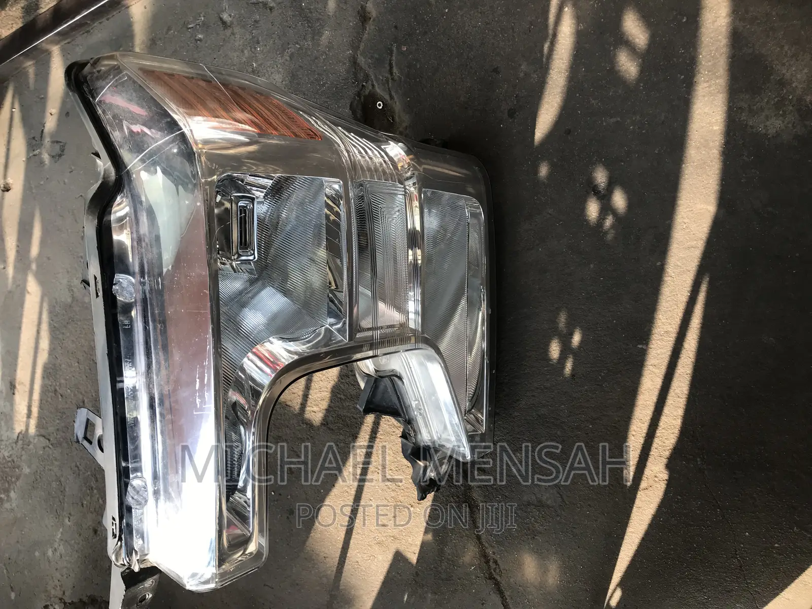 Ford E350 Head Light