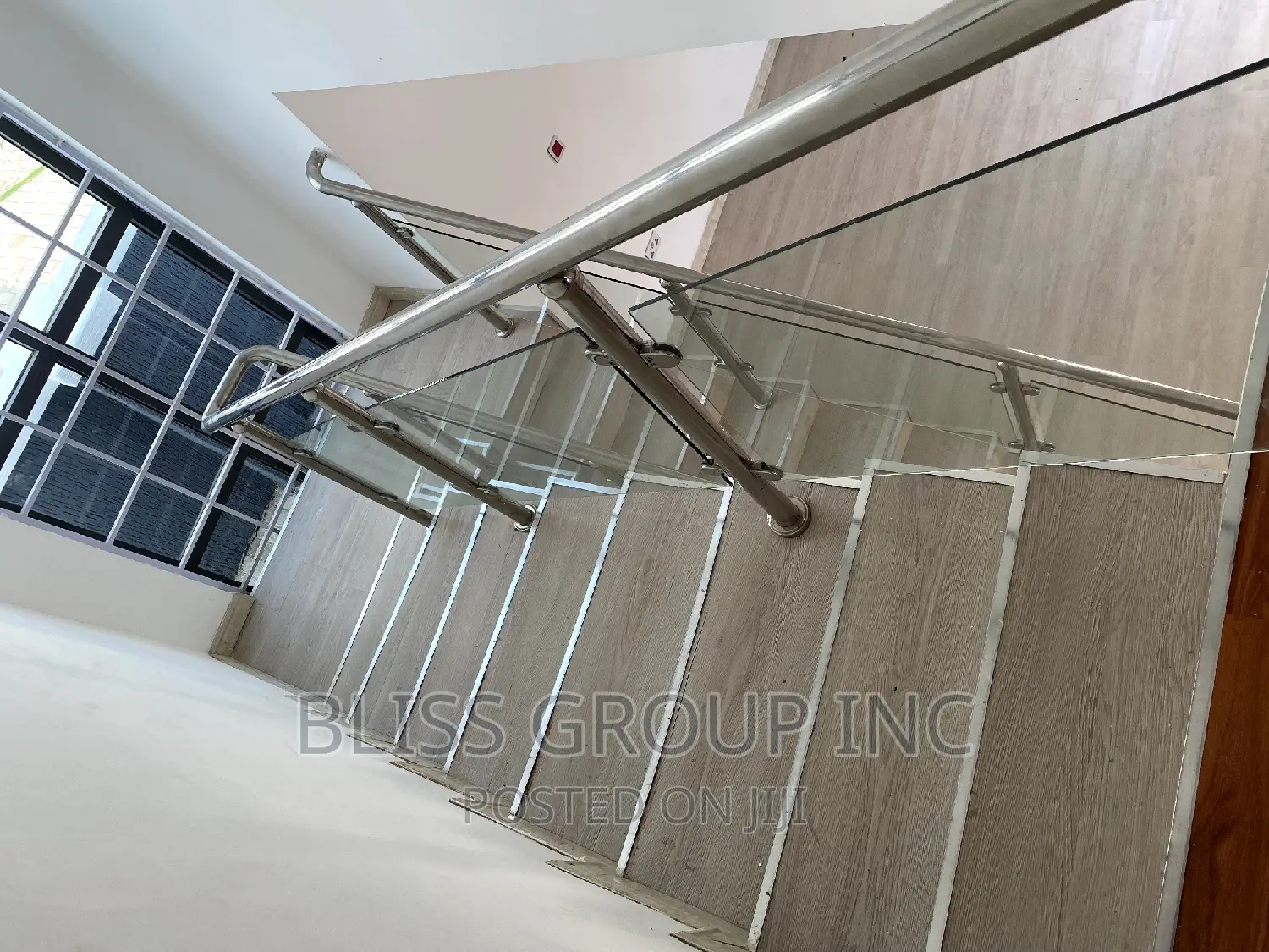 Modern PVC Vinyl Floor and Wall Tiles