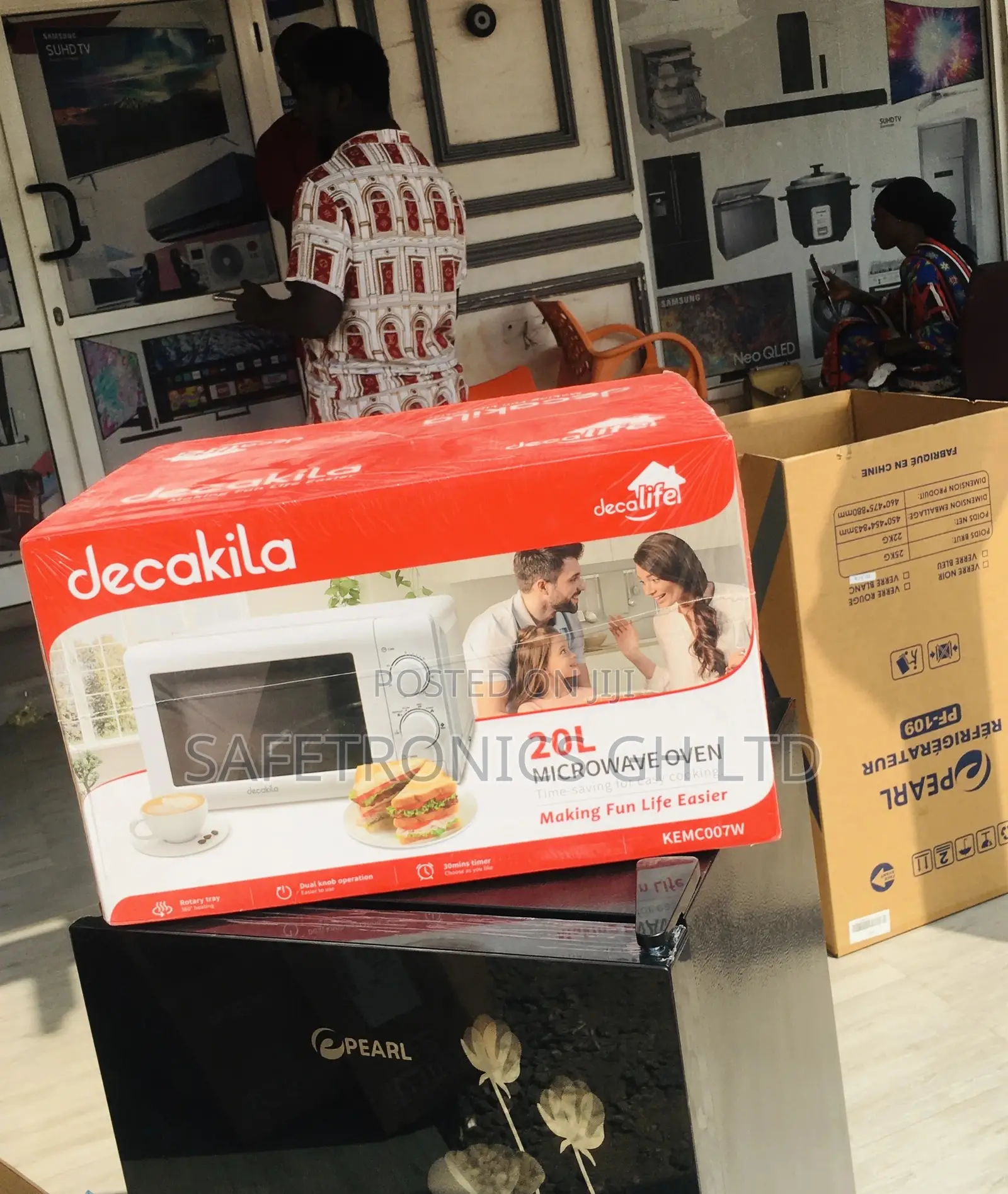 White Electric 20 Liters Decakila Countertop Microwave