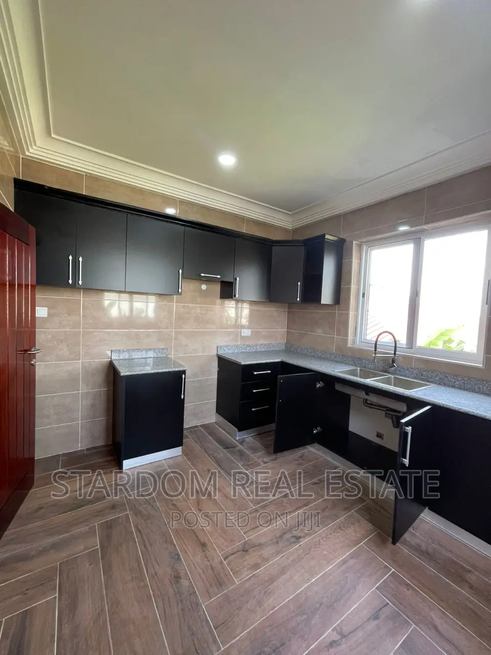 Executive Newly Built 1 Bedroom for Rent at Adjiringanor