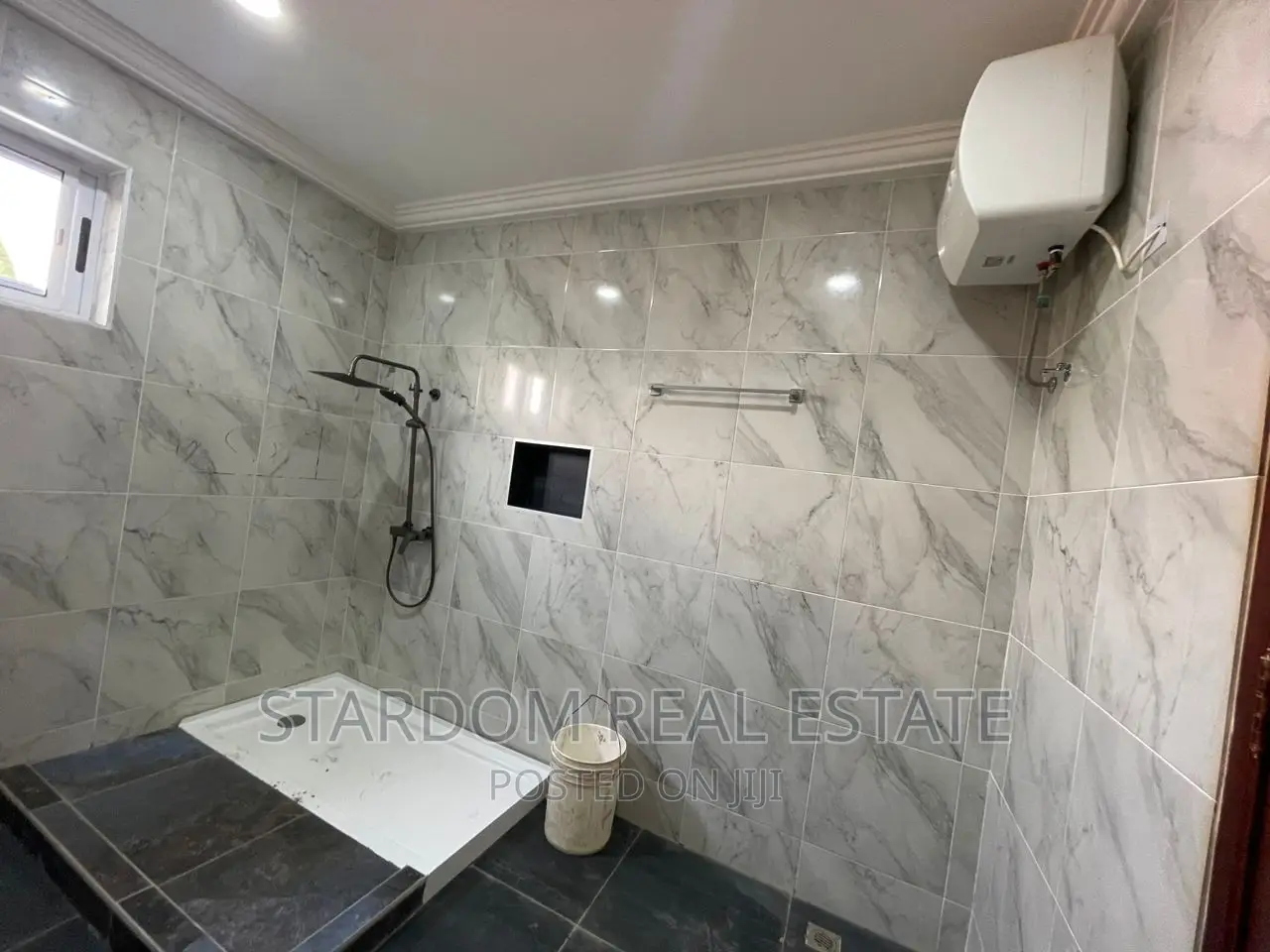 Executive Newly Built 1 Bedroom for Rent at Adjiringanor