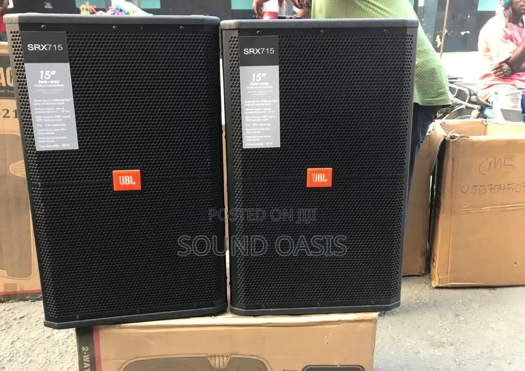 JBL SRX 715 Professional Mid-Range/Short-Range Speakers