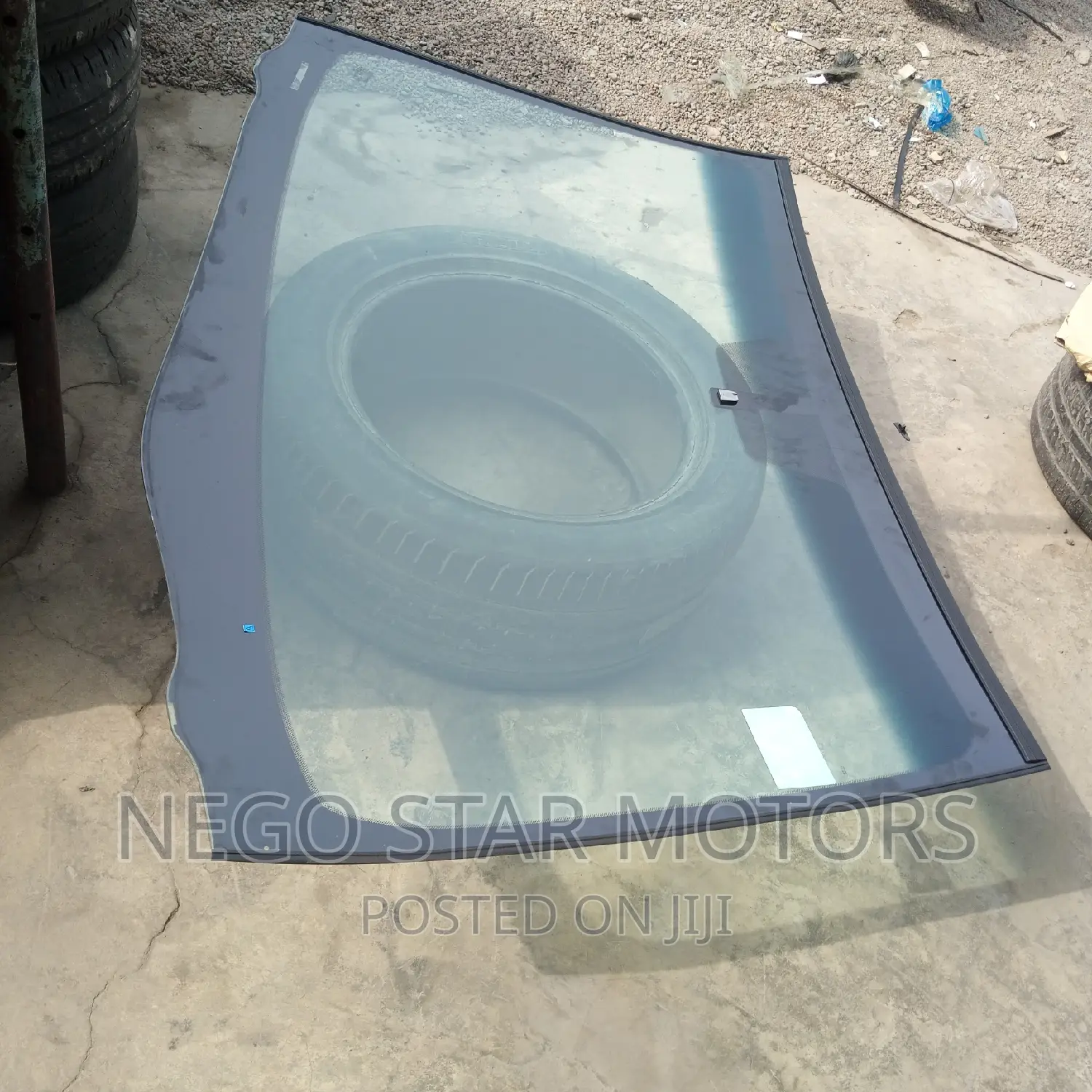 Toyota Venza 2010 Glass Top Front Windscreen