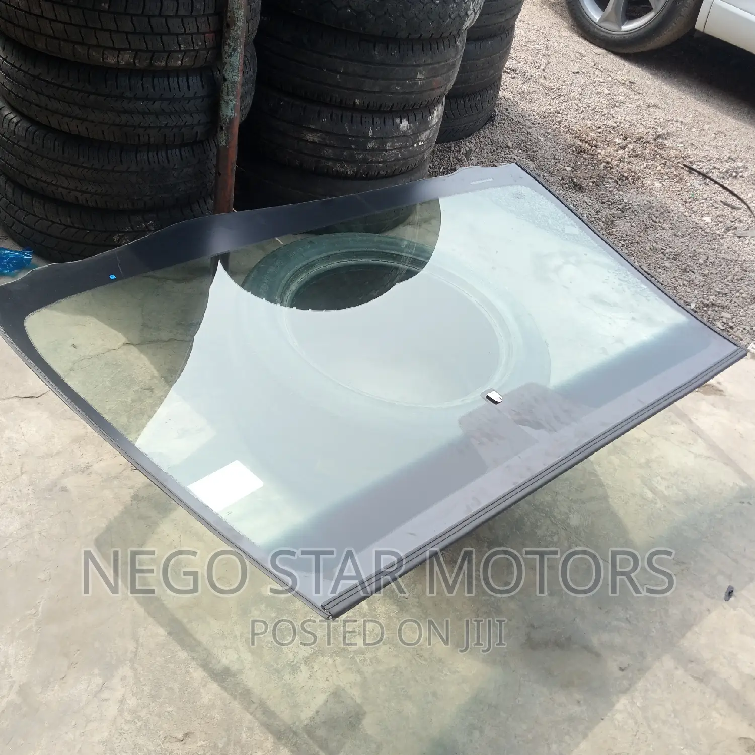 Toyota Venza 2010 Glass Top Front Windscreen