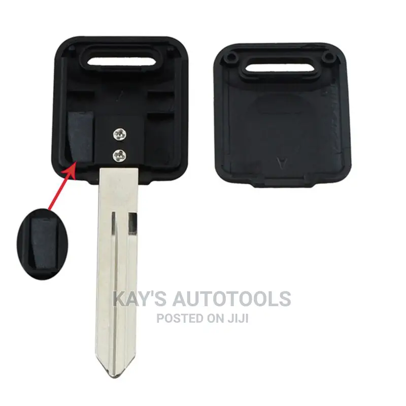 Nissan Key Complete With Chip and Remote