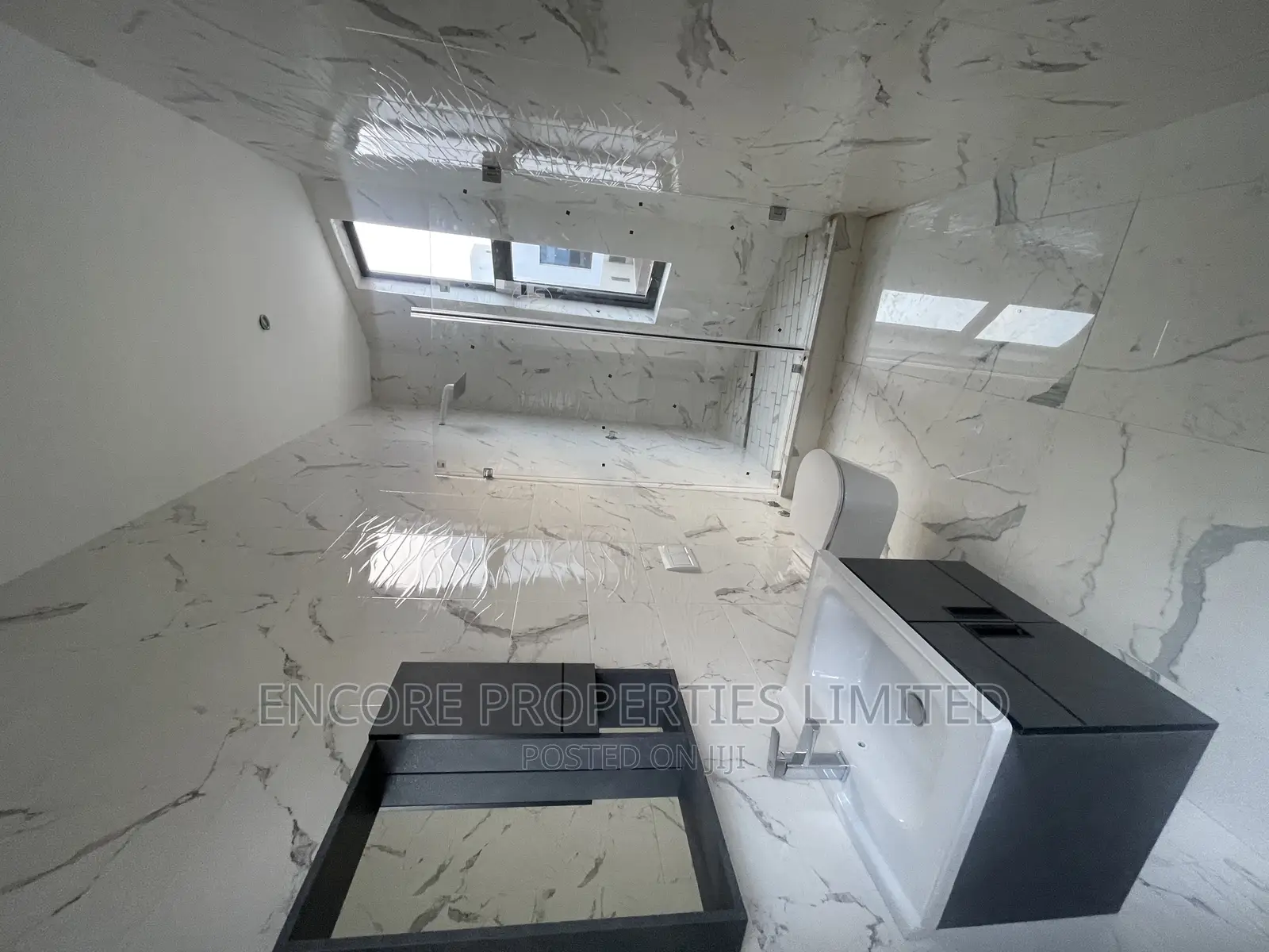 4bdrm Townhouse/Terrace in Encore Properties, East Legon for sale