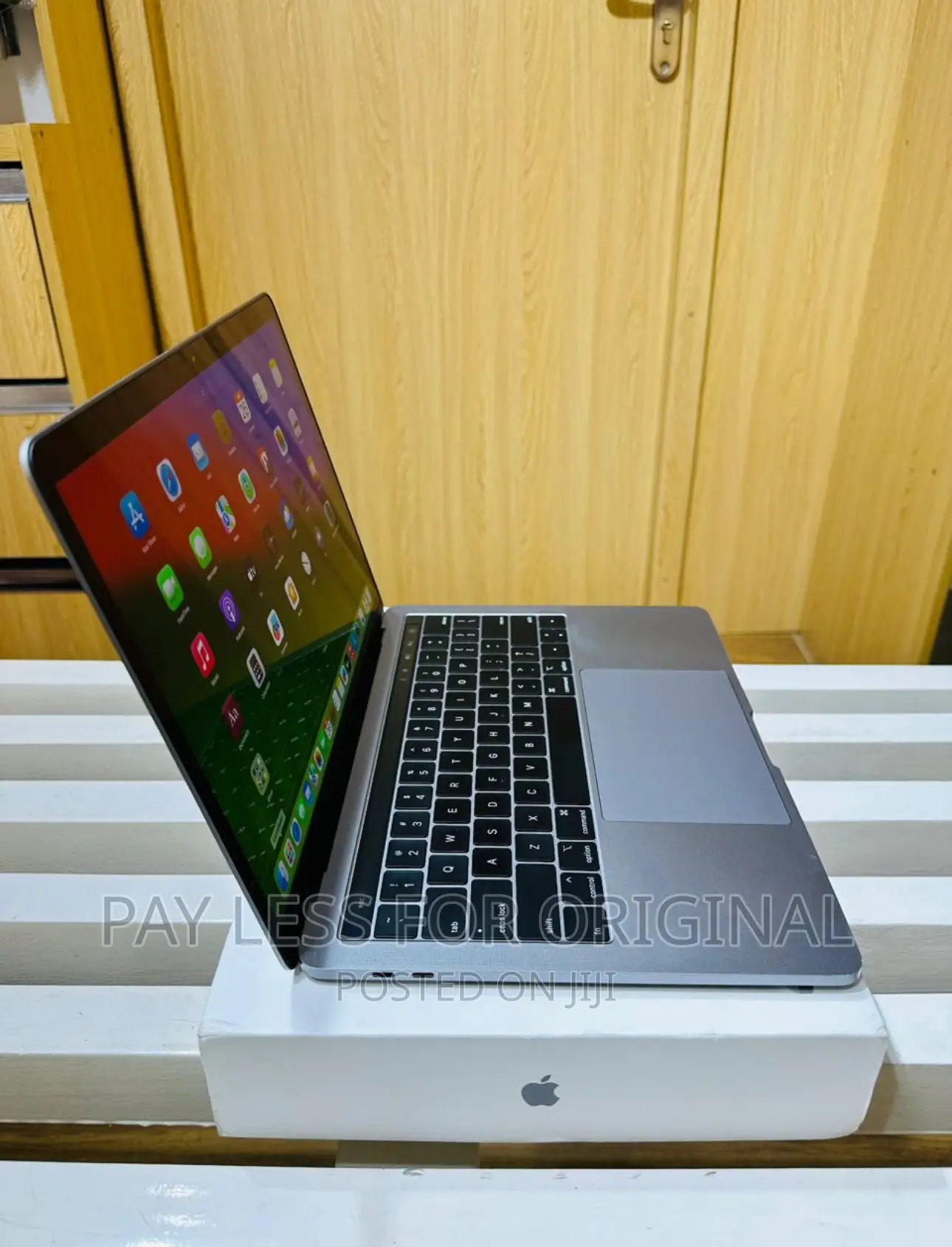 Laptop Apple MacBook Pro 2018 16GB Intel Core I7 SSD 512GB