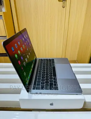 Laptop Apple MacBook Pro 2018 16GB Intel Core I7 SSD 512GB