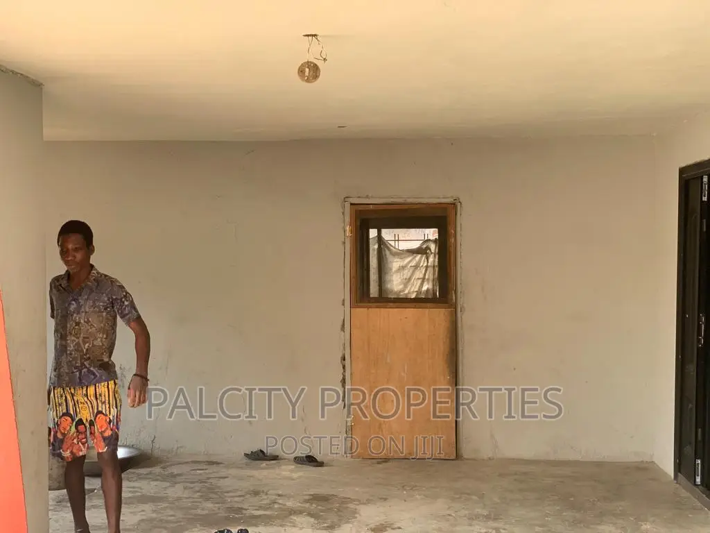 7bdrm House in Atonsu Palcity, Kumasi Metropolitan for sale