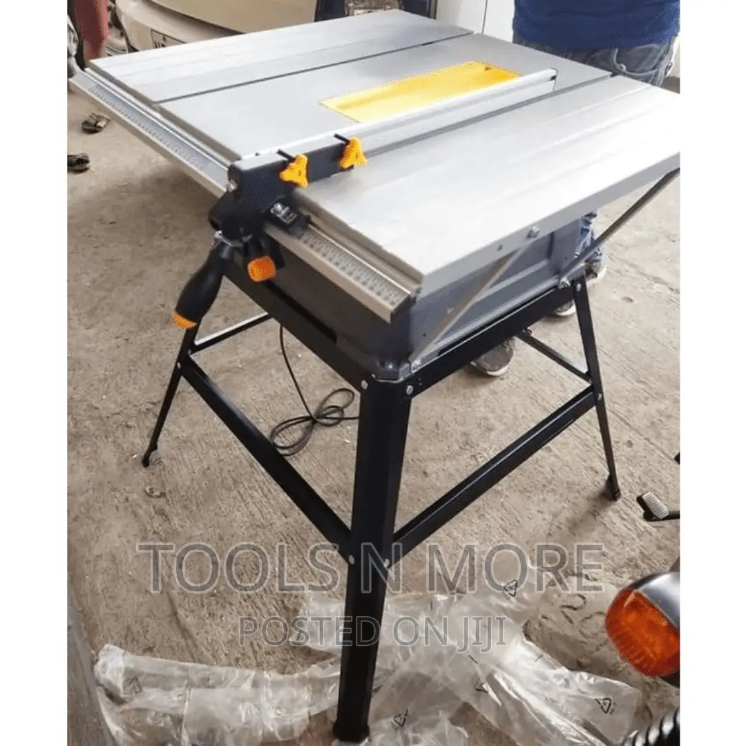 INGCO Table Saw