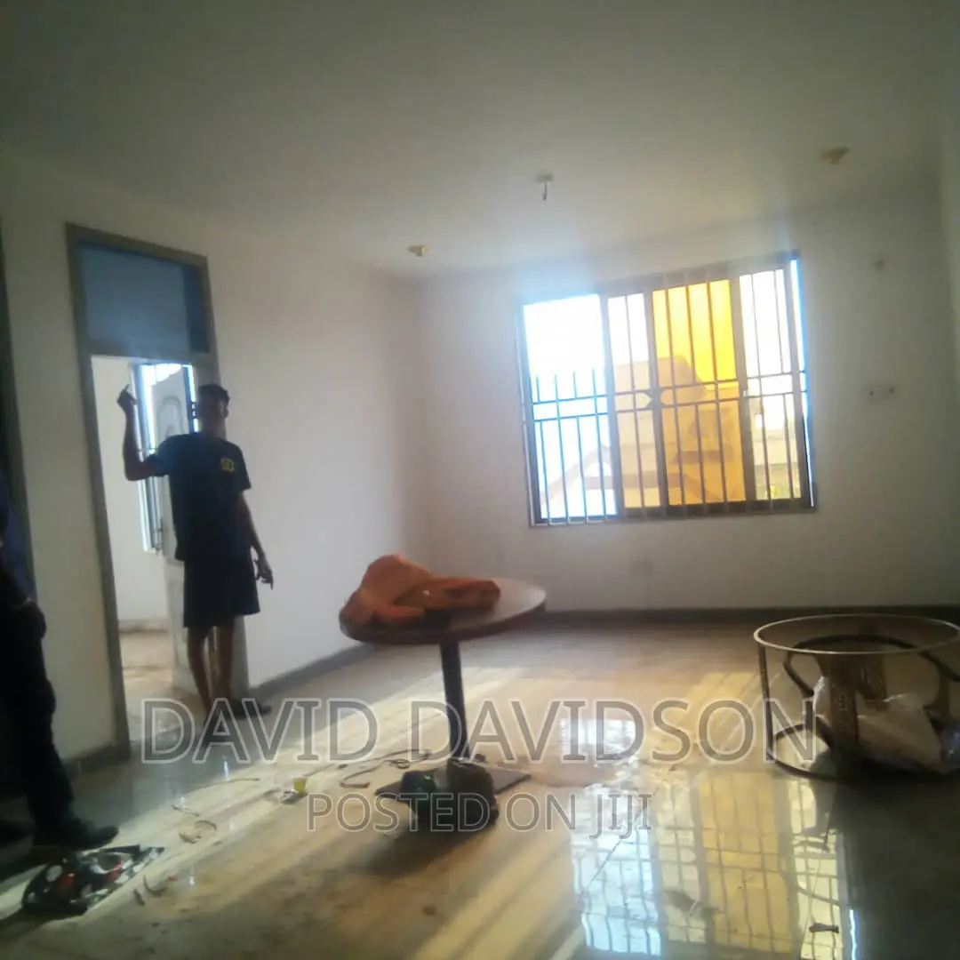 3bdrm Apartment in Executive 3 Bedroom,, Tema Metropolitan for rent