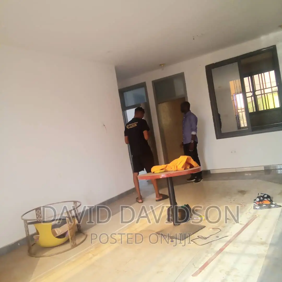 3bdrm Apartment in Executive 3 Bedroom,, Tema Metropolitan for rent