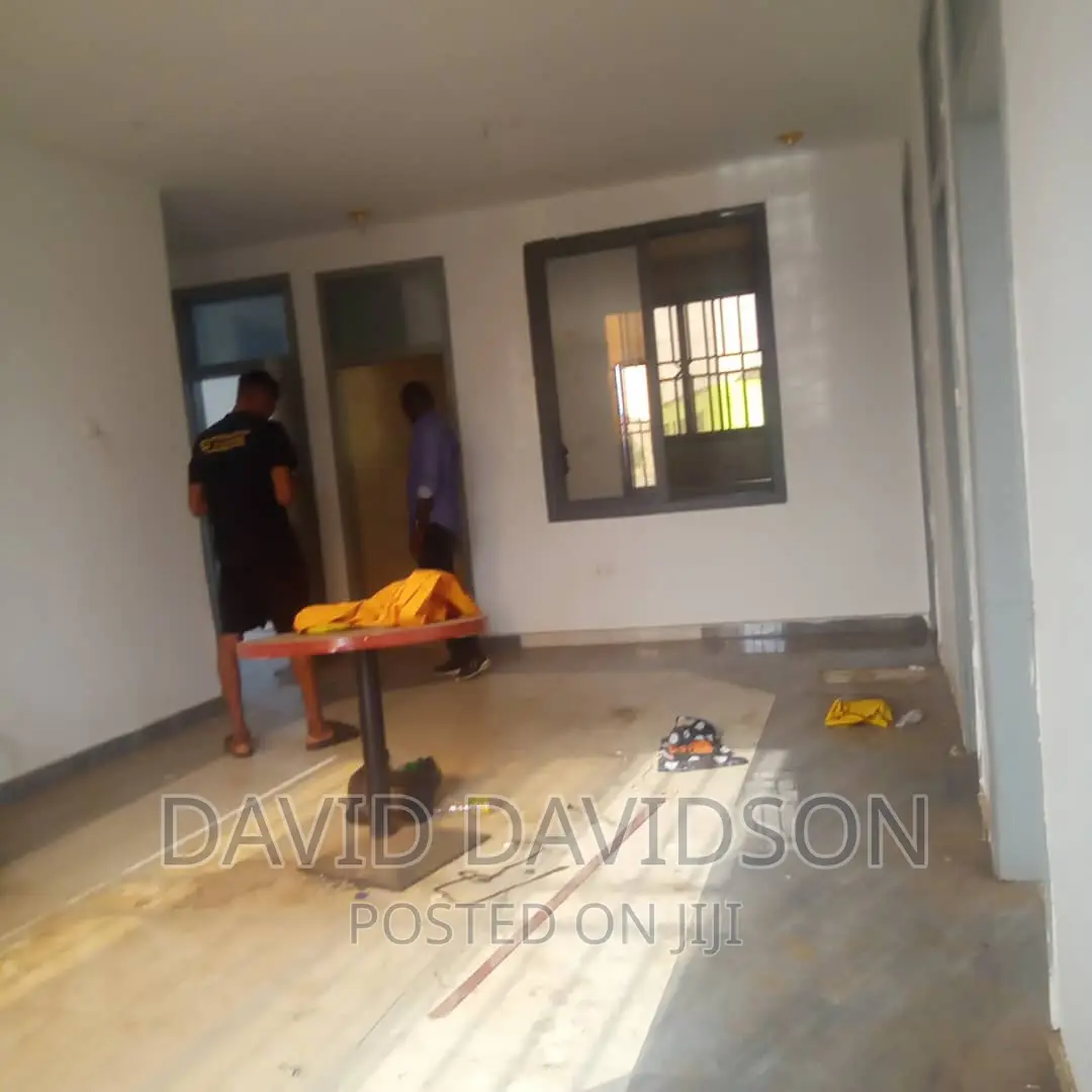 3bdrm Apartment in Executive 3 Bedroom,, Tema Metropolitan for rent