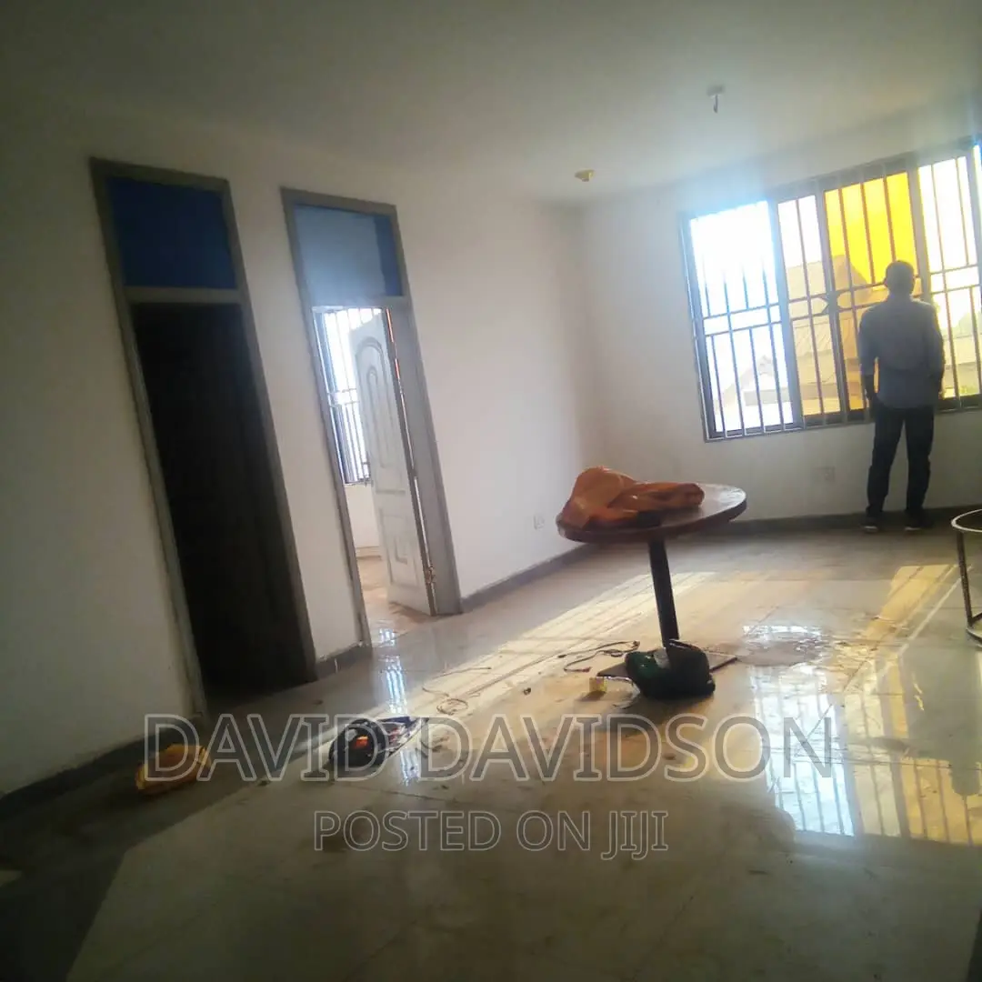 3bdrm Apartment in Executive 3 Bedroom,, Tema Metropolitan for rent