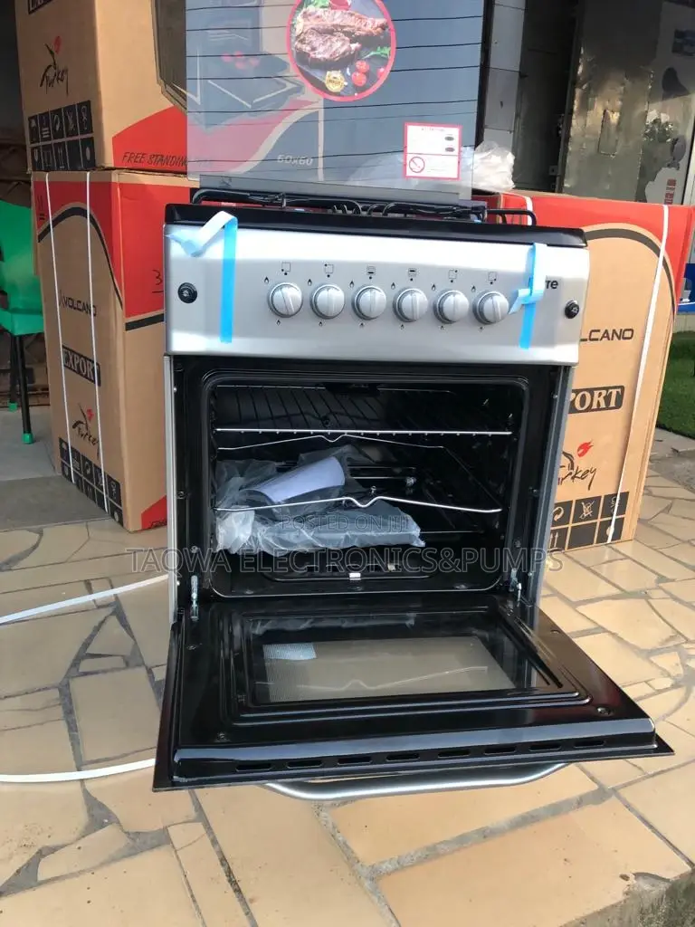 Quality 50x55 Gas Cooker With Oven and Grill