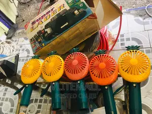 Manual Hand-held Fan ( Pineapple Look Shape )