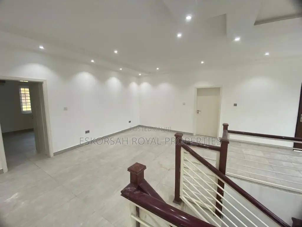 4bdrm House in East Legon, Adjiriganor for rent