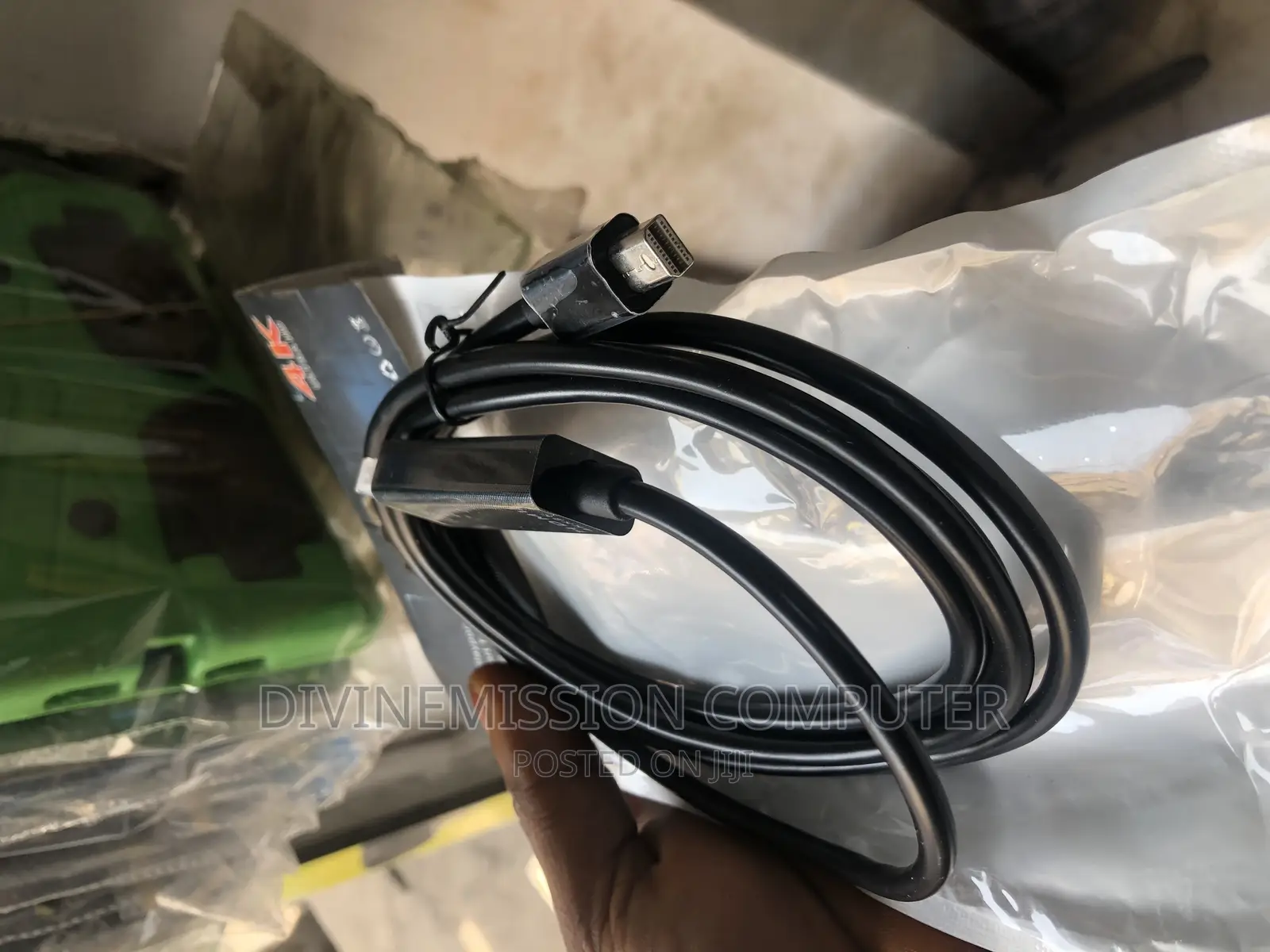 Mini Display Port to HDMI Cable