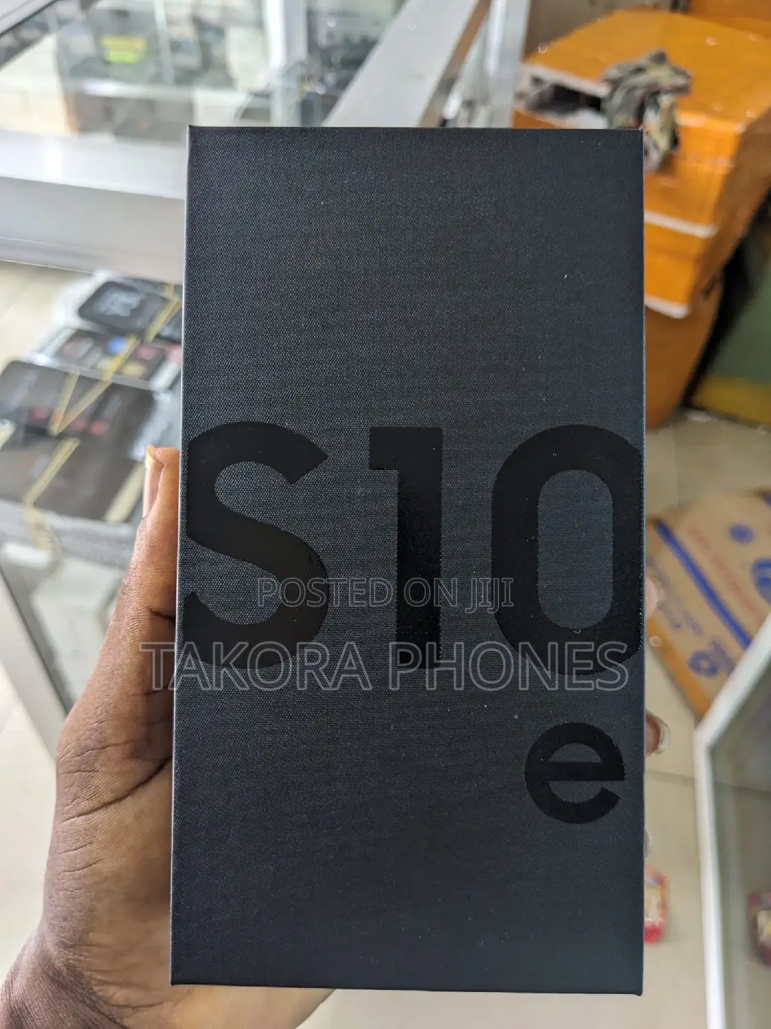 New Samsung Galaxy S10e 128 GB Black