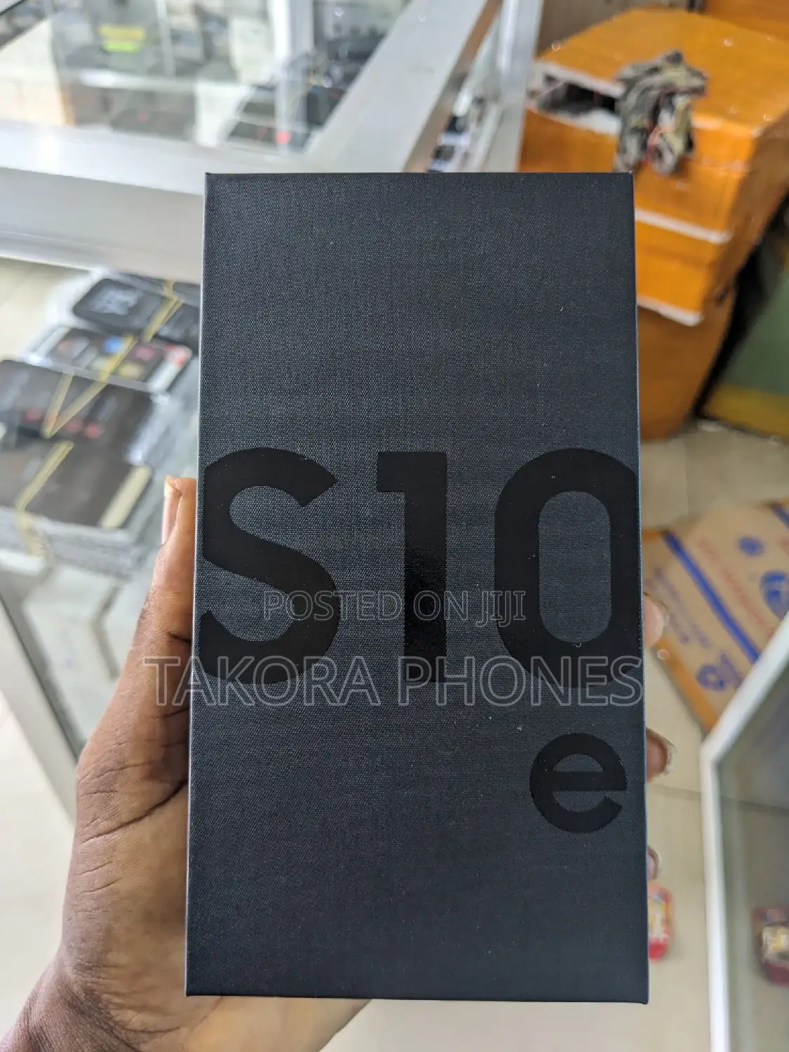 New Samsung Galaxy S10e 128 GB Black