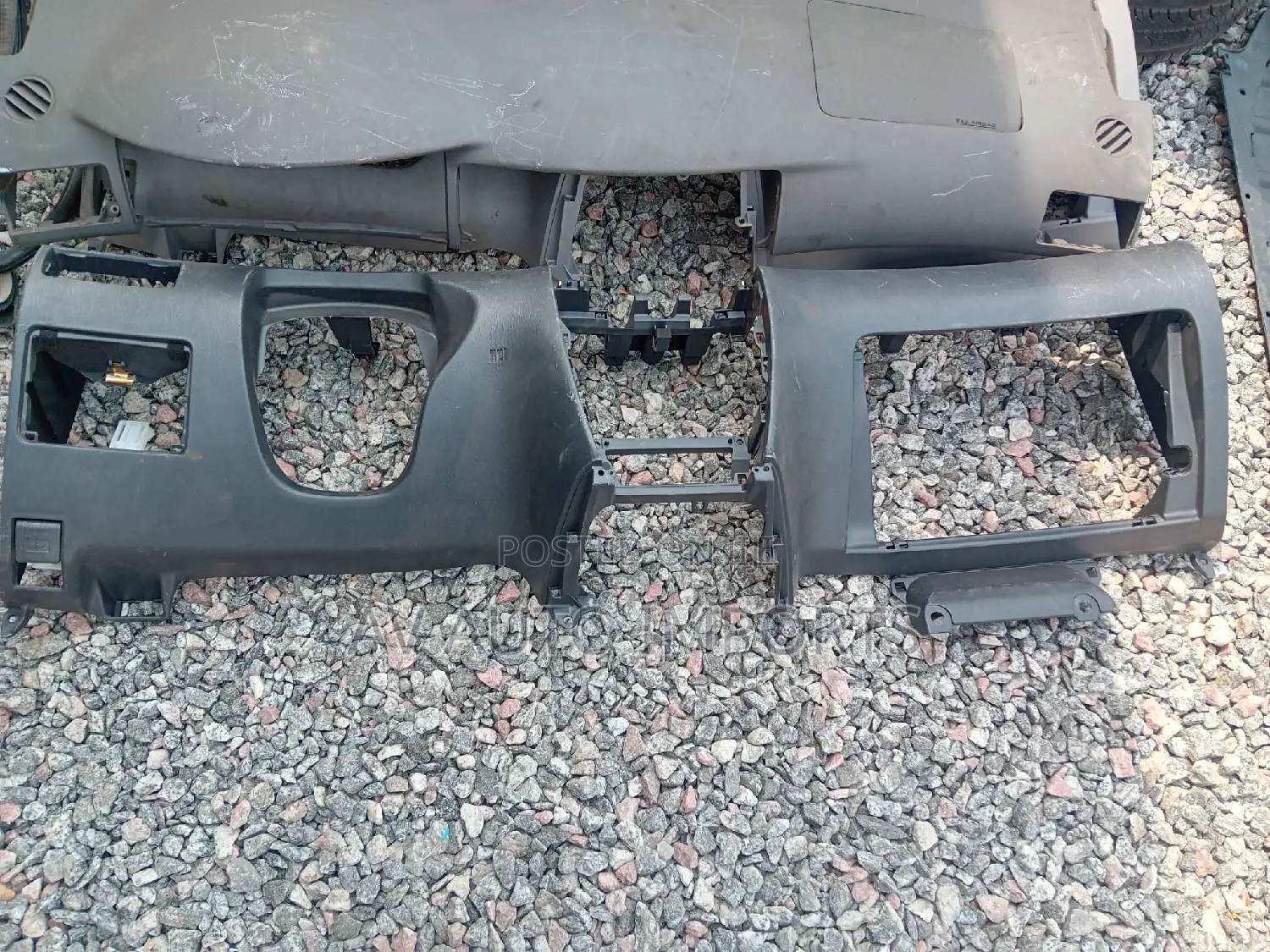 Corolla S/Le Dashboard Consoles (2003-08)