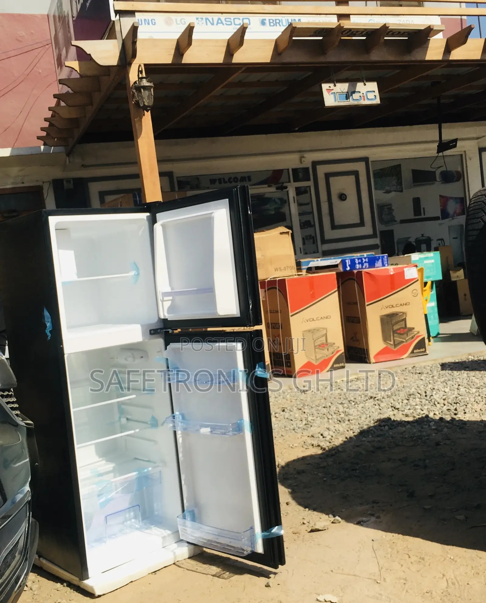 Black Glass Doubledoor Topfreezer Pearl PF-20T Fridge