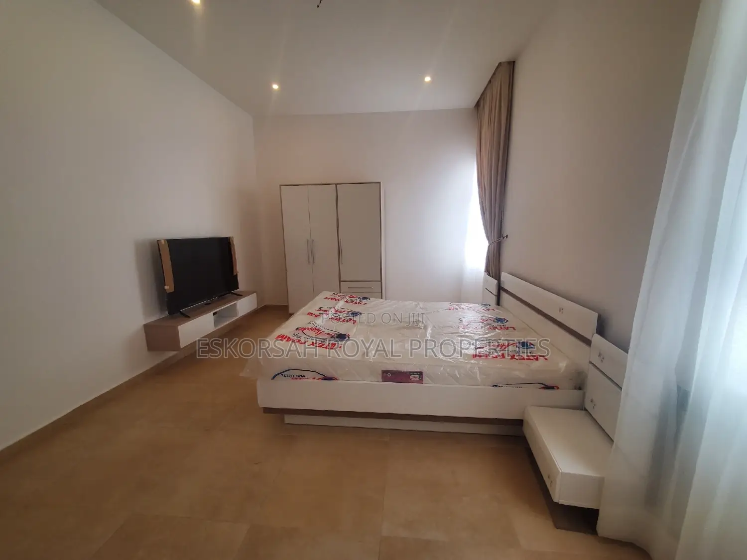 Furnished 3bdrm House in East Legon Hills, School Junction for sale