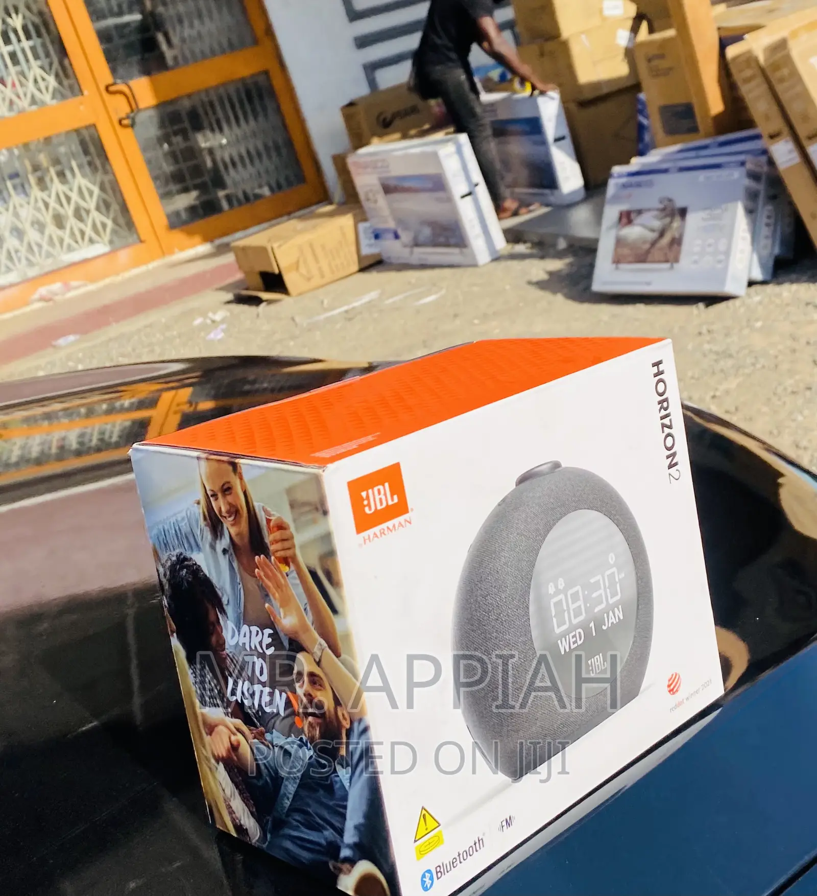 Latest and Affordable JBL Horizon 2 Portable Speaker.