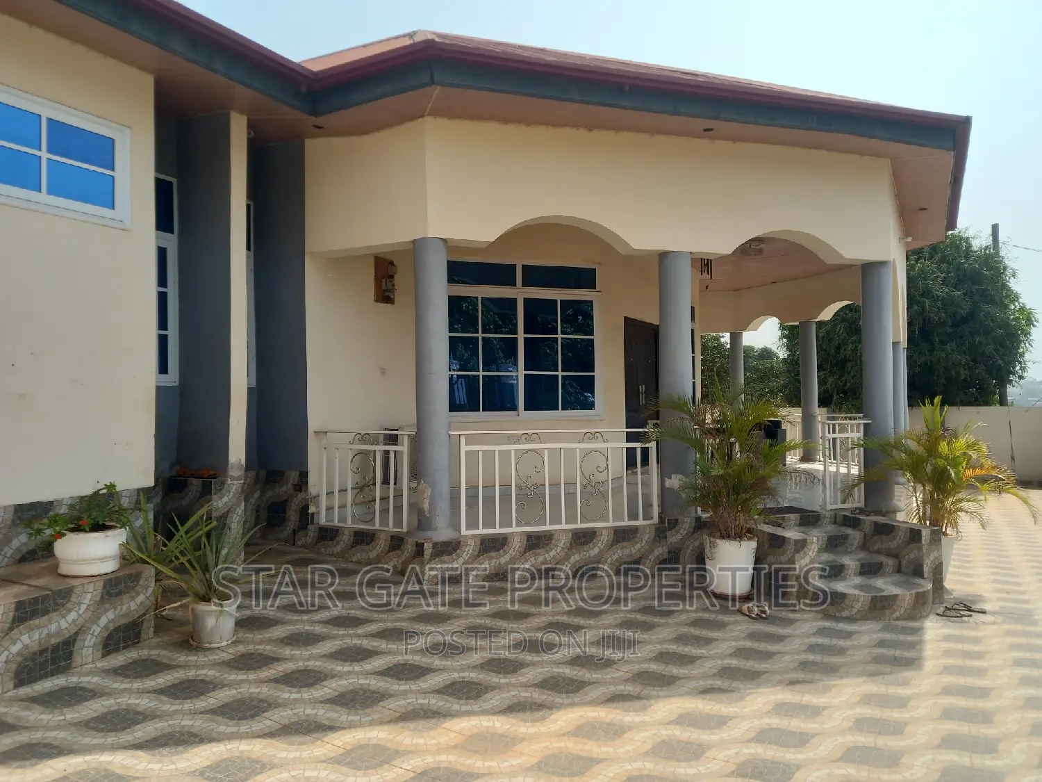 5bdrm House in Pakyi No 2, On, Kumasi Metropolitan for sale