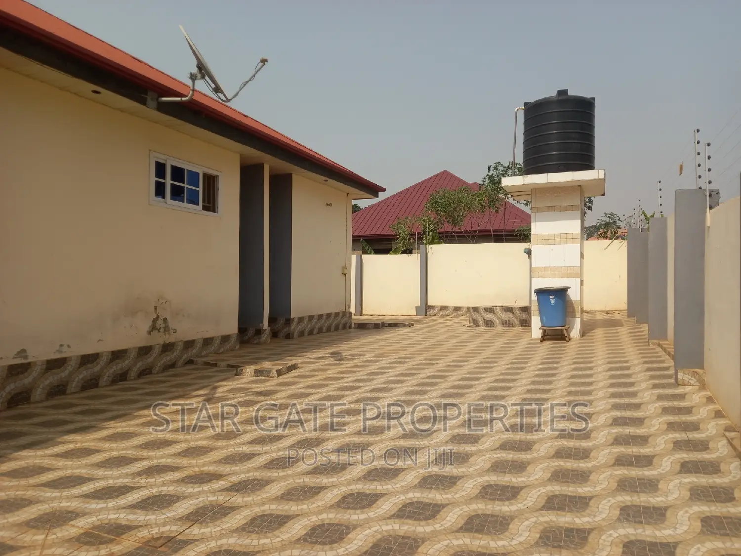 5bdrm House in Pakyi No 2, On, Kumasi Metropolitan for sale