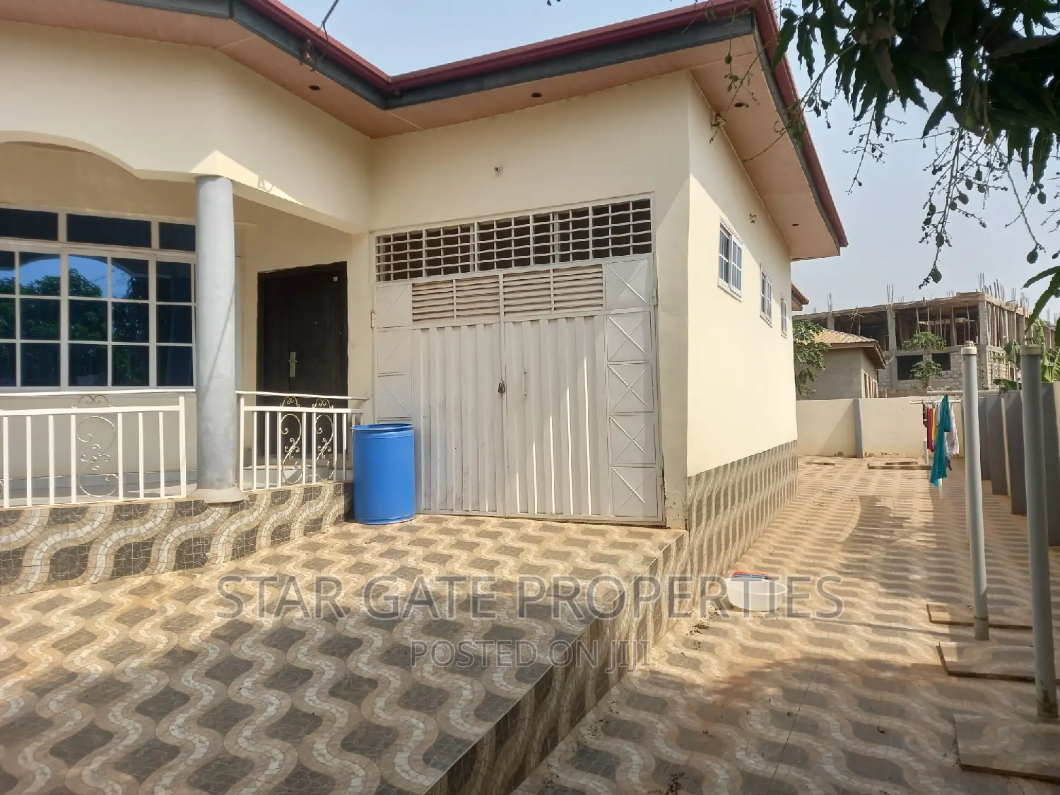 5bdrm House in Pakyi No 2, On, Kumasi Metropolitan for sale