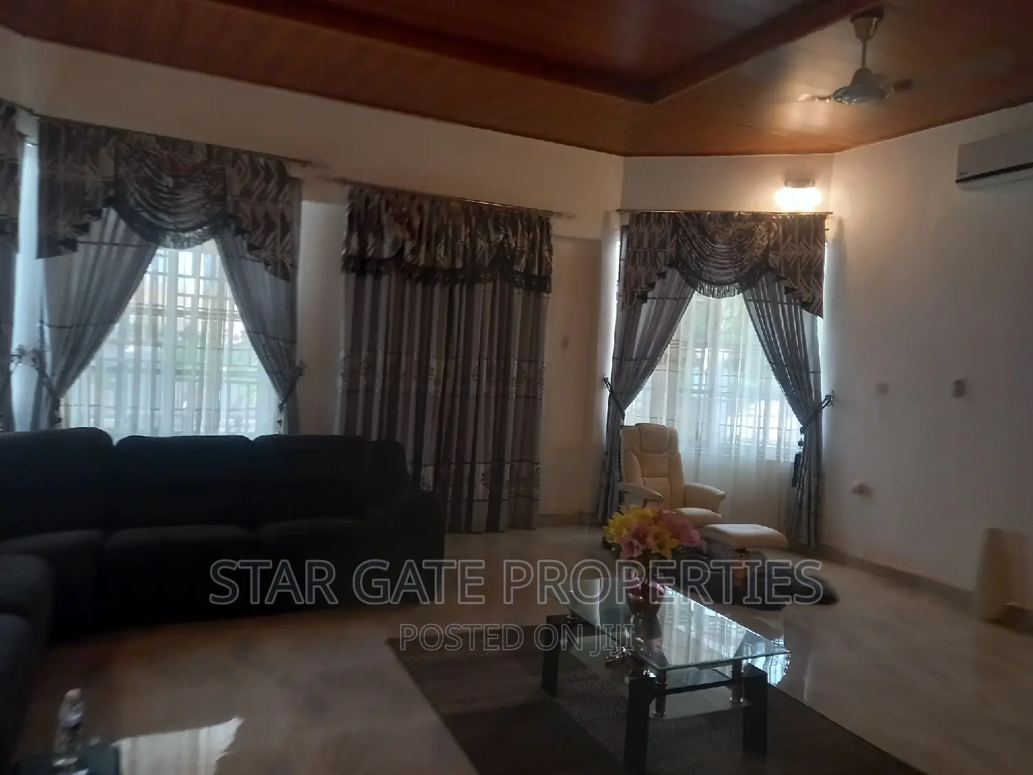 5bdrm House in Pakyi No 2, On, Kumasi Metropolitan for sale