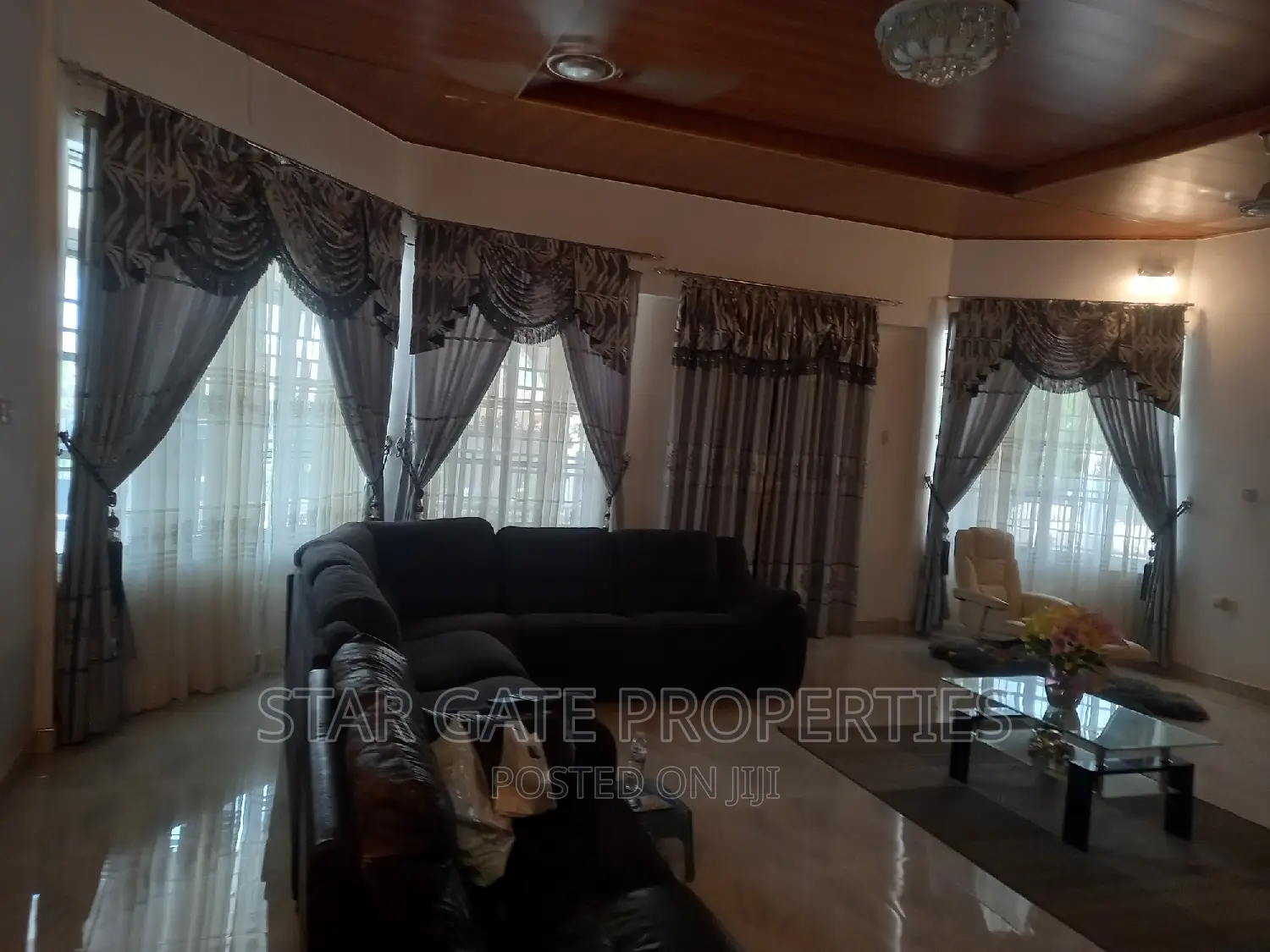 5bdrm House in Pakyi No 2, On, Kumasi Metropolitan for sale