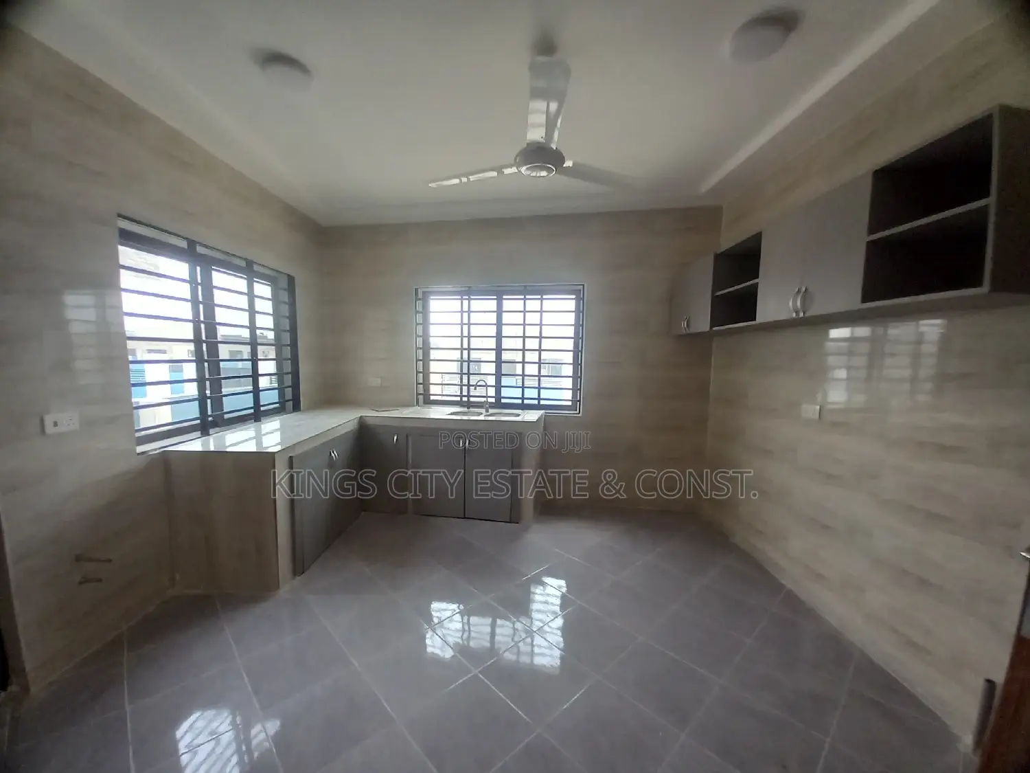 4bdrm House in Acp Estate, Achimota for sale