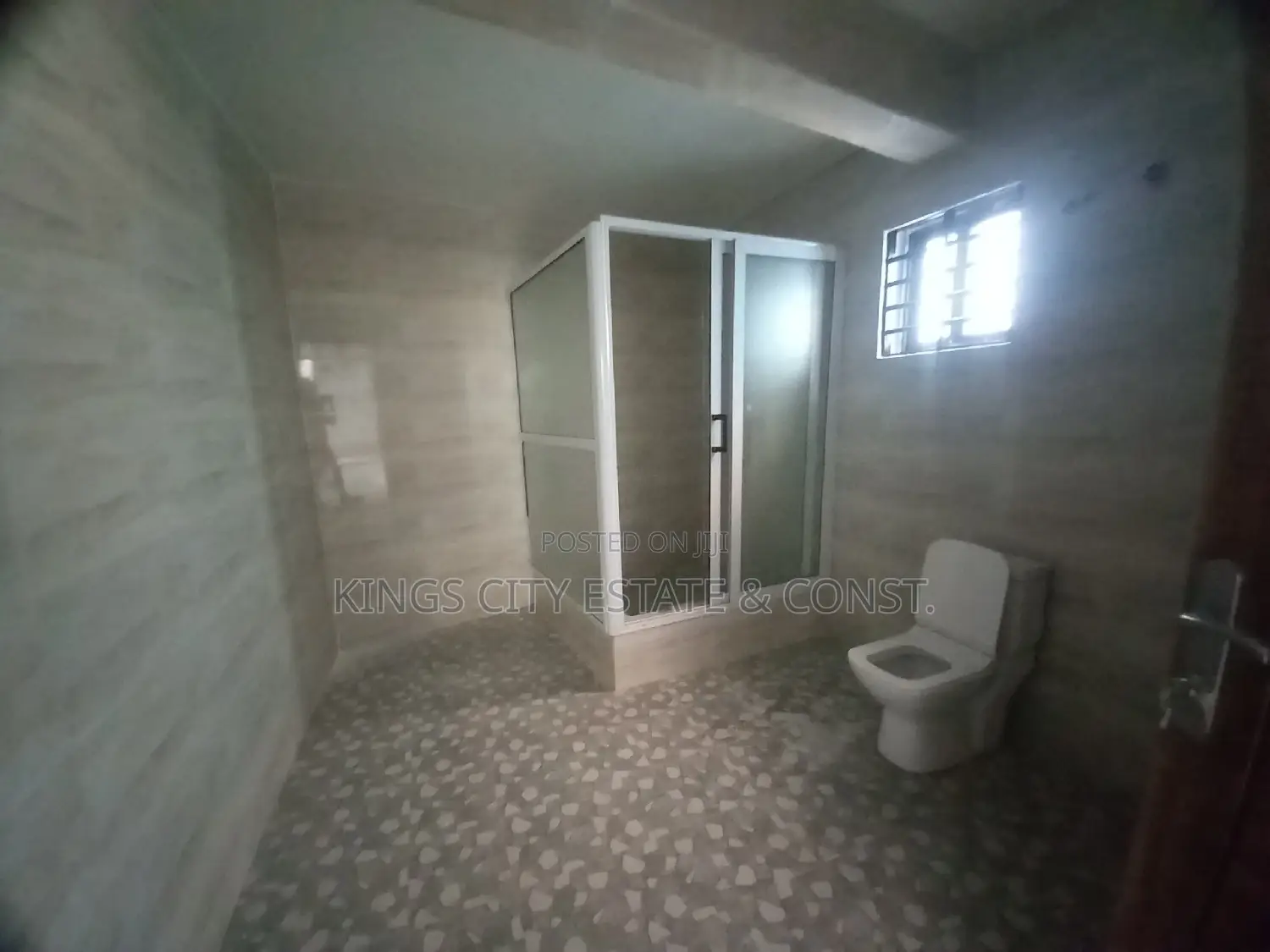 4bdrm House in Acp Estate, Achimota for sale