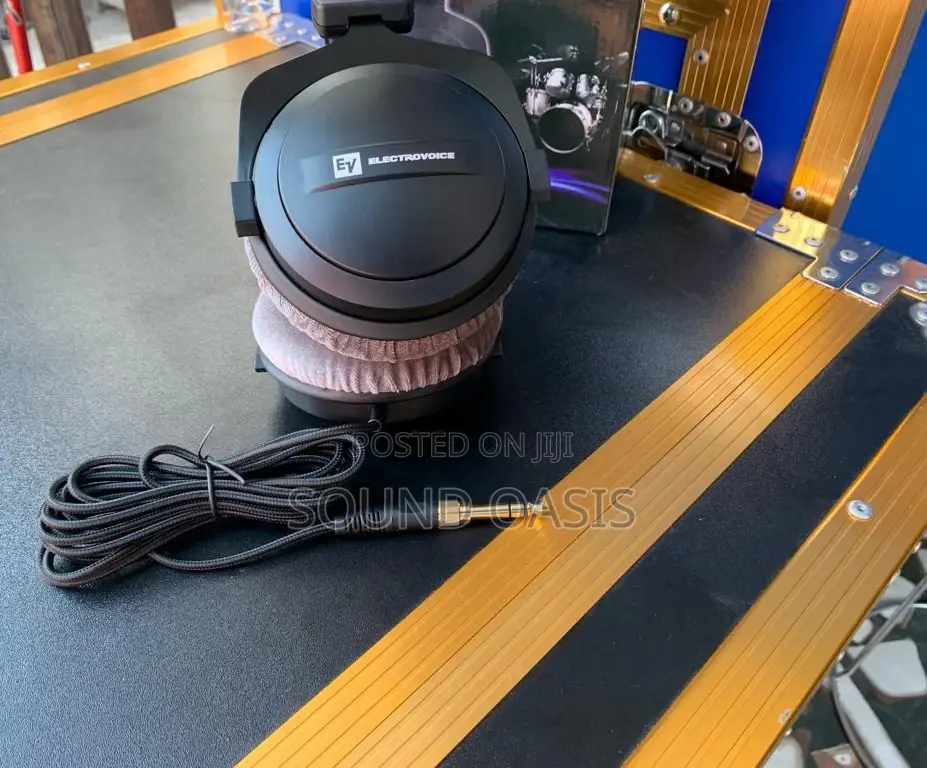 Electro-voice (Ev) Hdj8000 Studio Monitoring Headphones