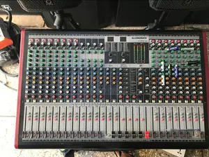 Allen and Heath GL3200 Mixer