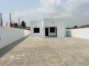 3bdrm House in Sakumono, Spintex for sale
