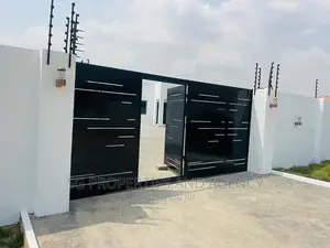 3bdrm House in Sakumono, Spintex for sale