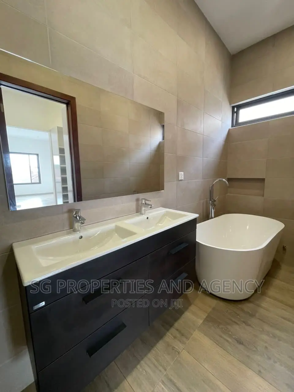 4bdrm Mansion in Spintex Com 20 for sale