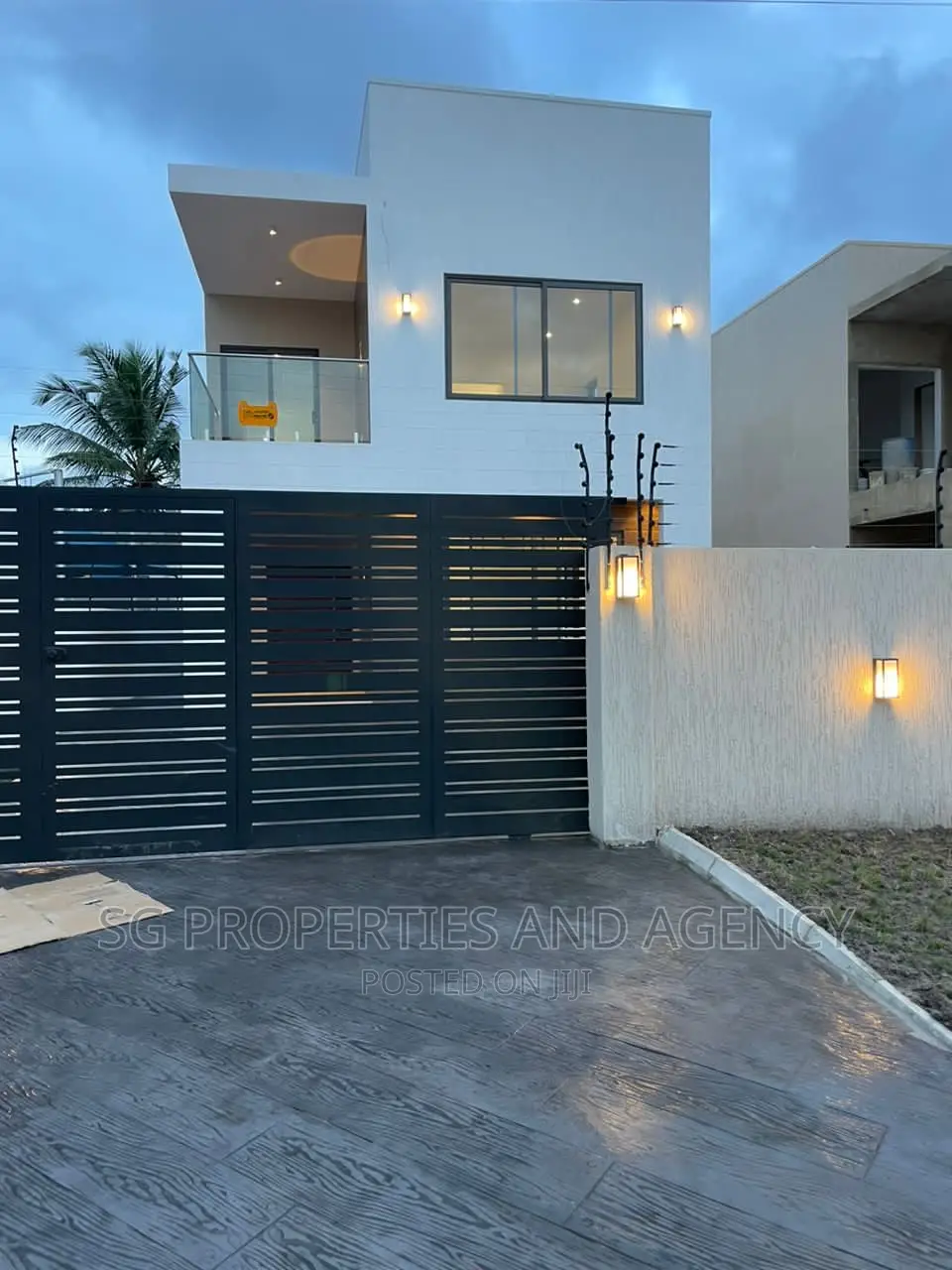 4bdrm Mansion in Spintex Com 20 for sale